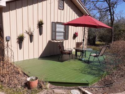 Kelumac Christmas Tree Farm B&B Bryan Exterior photo